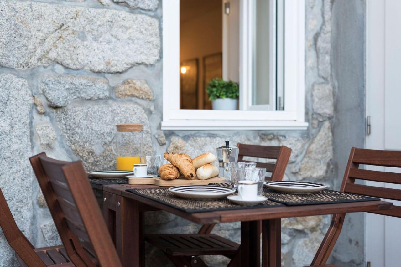 Lovelystay - Porto Peaceful Living W/ Backyard Exterior photo