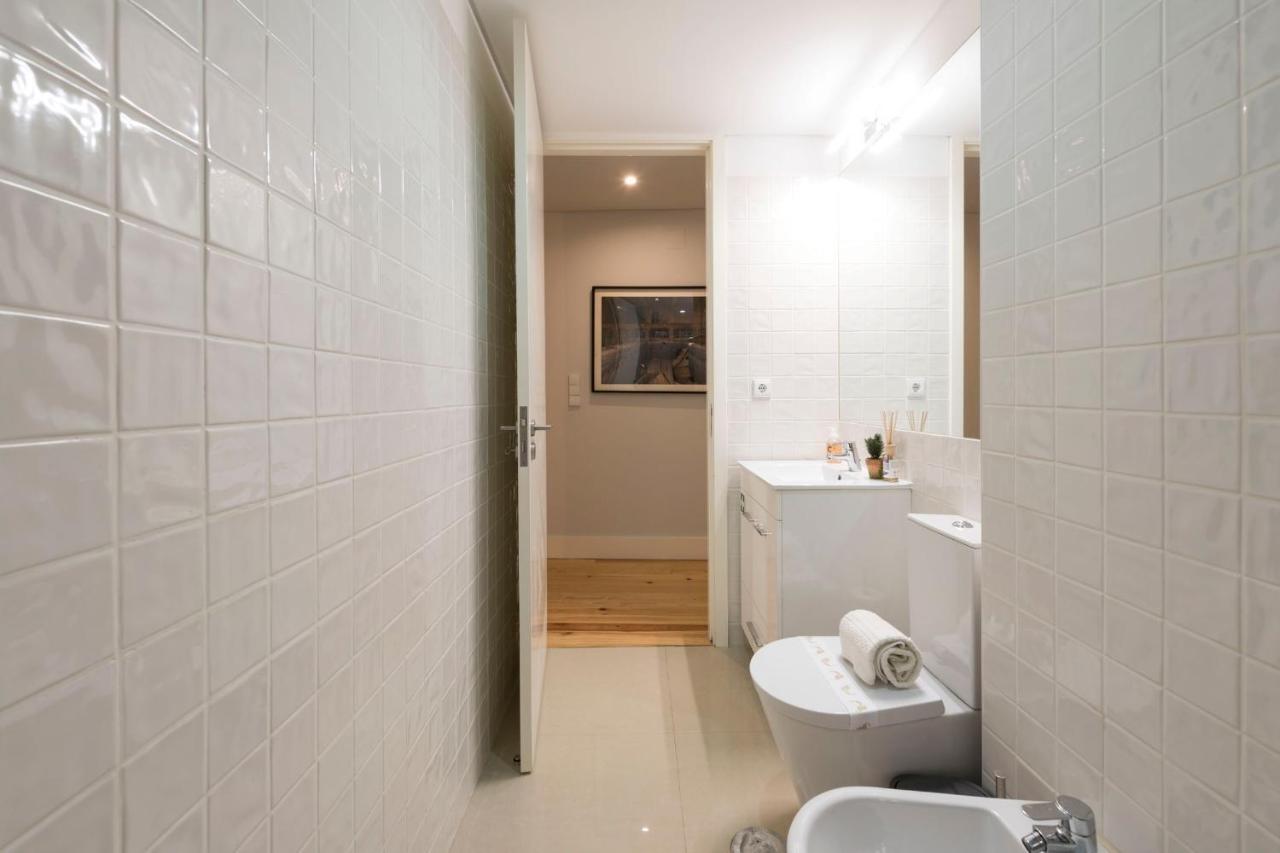 Lovelystay - Porto Peaceful Living W/ Backyard Exterior photo